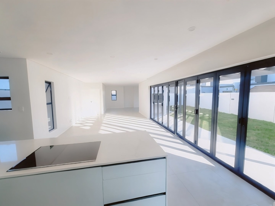 4 Bedroom Property for Sale in Sandown Western Cape